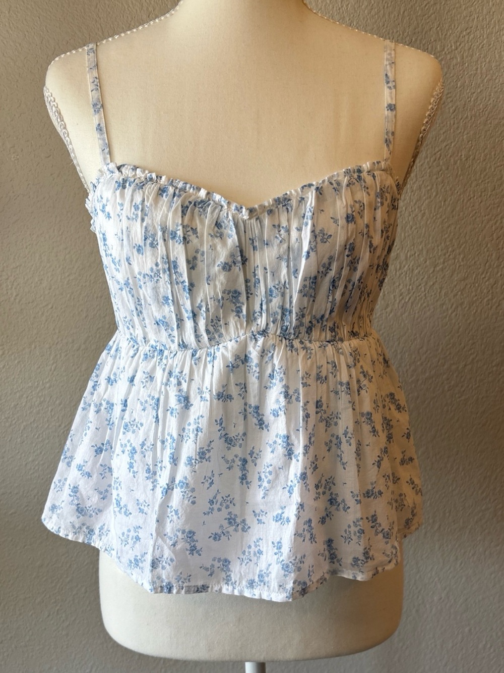 Hollister Women's Easy Chiffon Babydoll Tank Top Medium Floral Cottagecore